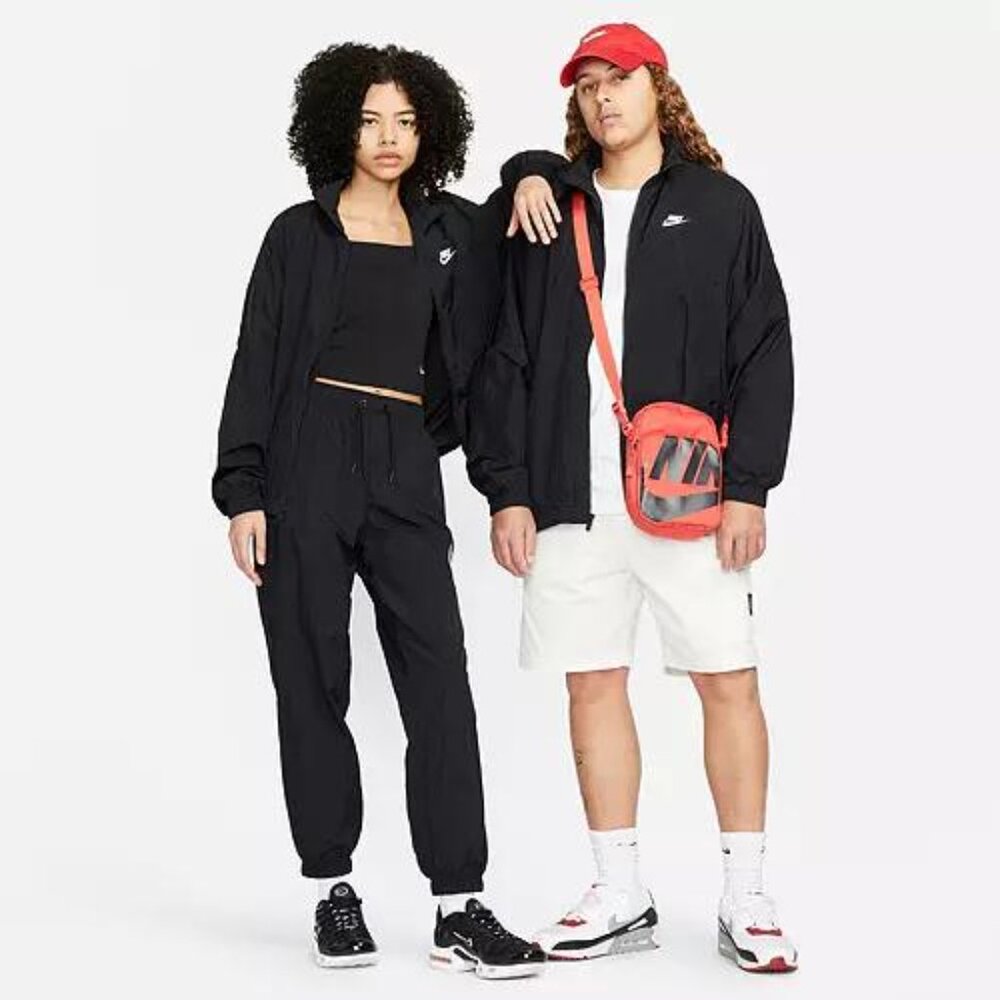 NWT Nike Women's Sportswear Essential Windrunner Woven Jacket - Picture 2 of 7